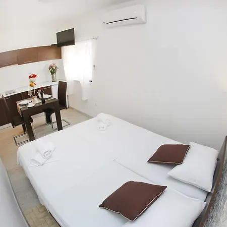 Deluxe Mkc Apartments Zadar Exterior photo