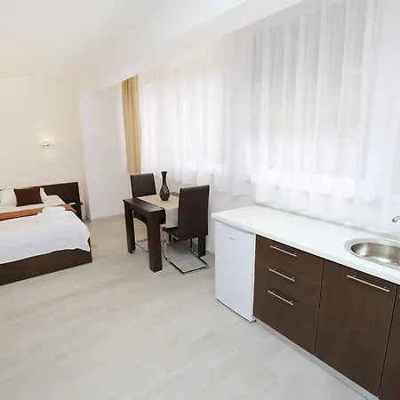 Deluxe Mkc Apartments Zadar Exterior photo
