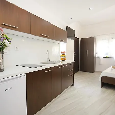 Deluxe Mkc Apartments Zadar Exterior photo